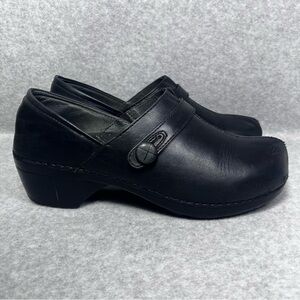 Dansko Solstice Button Strap Black‎ Closed Clogs Leather Shoes Women 41 Nursing